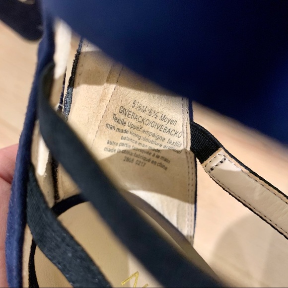 NINE WEST strappy block heel sandals - Picture 5 of 5